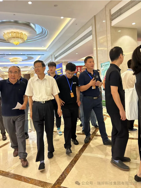 瑞好集團(tuán)攜新產(chǎn)品亮相于2024年檔案新技術(shù)新產(chǎn)品展示會(huì)|"震撼視覺的檔案藝術(shù)展，每一幅畫面都是歷史的低語(yǔ)!