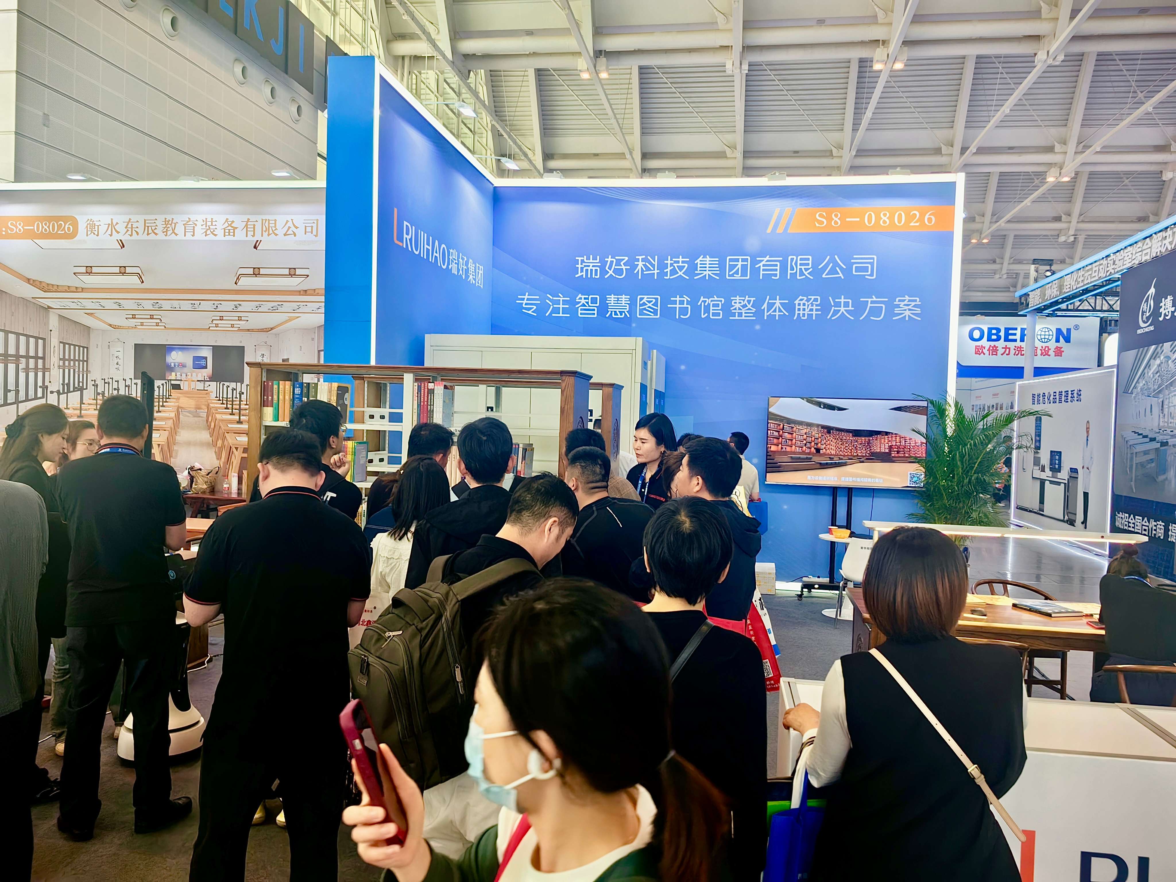 【展會(huì)收官 | 感恩同行】瑞好集團(tuán)教裝展現(xiàn)場(chǎng)紀(jì)實(shí):用專注與真誠(chéng)收獲信任 【展會(huì)收官 | 感恩同行】瑞好集團(tuán)教裝展現(xiàn)場(chǎng)紀(jì)實(shí):用專注與真誠(chéng)收獲信任